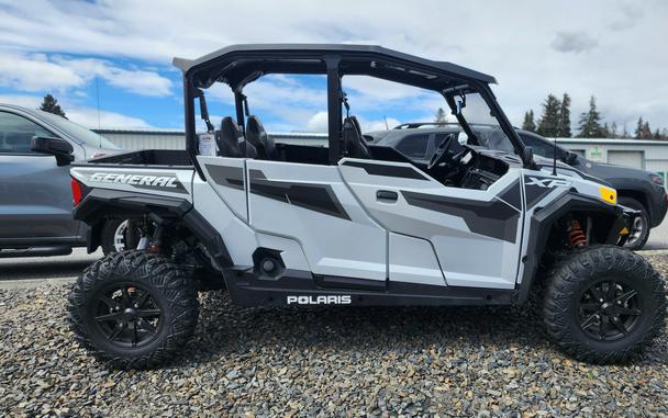 2022 Polaris Industries GENERAL XP 4 1000 Deluxe RIDE COMMAND Edition Matte Ghost White Metallic