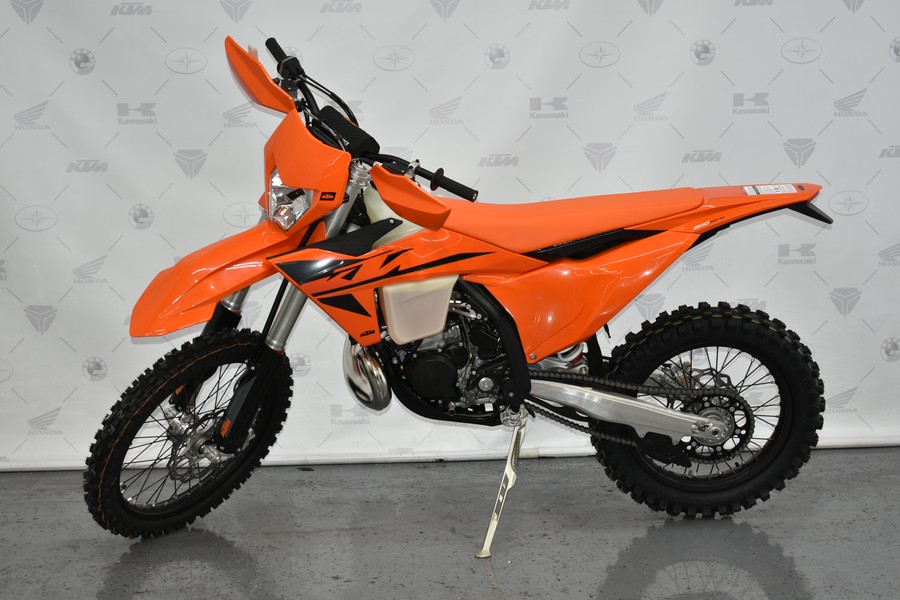 2025 KTM XC 300 W