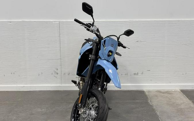 2025 Suzuki DR-Z4SMM5