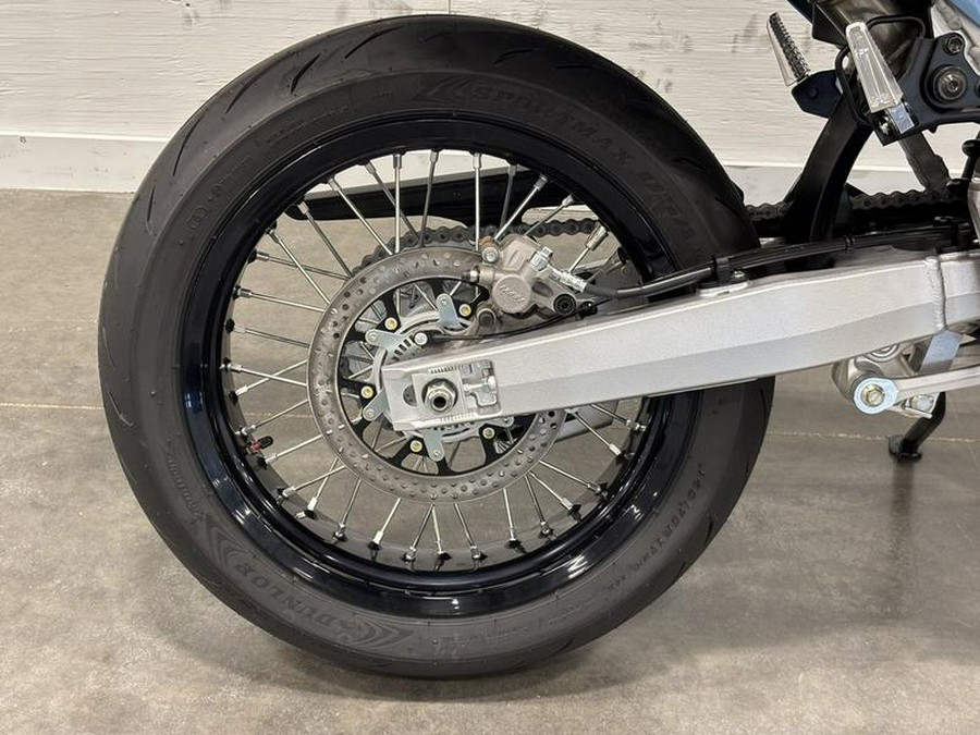 2025 Suzuki DR-Z4SMM5