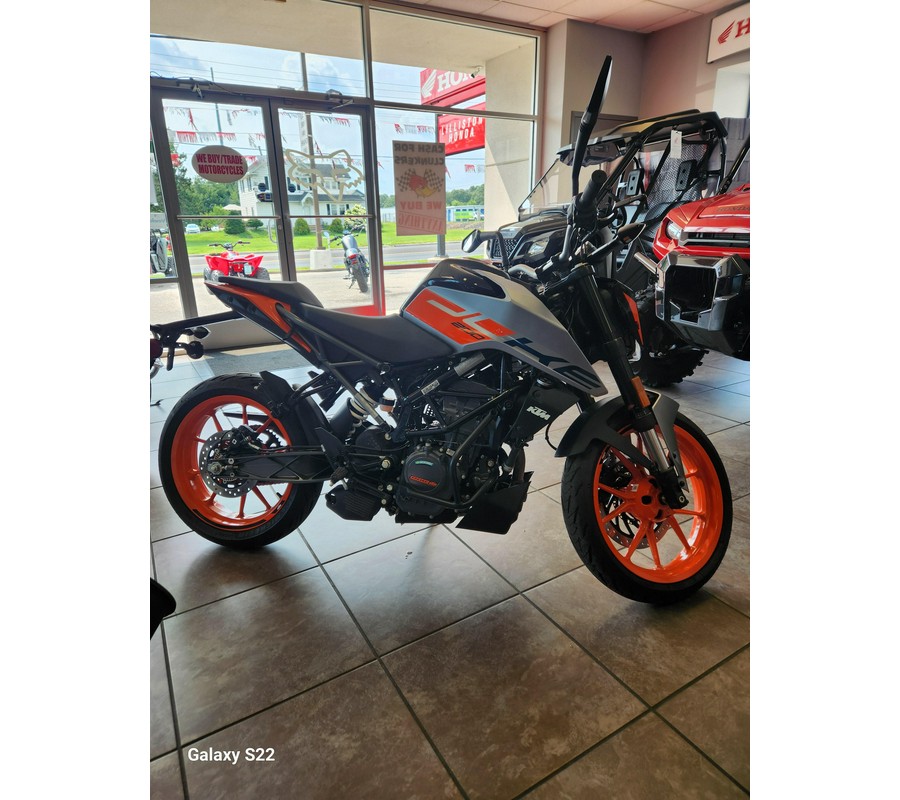 2023 200 Duke - KTM