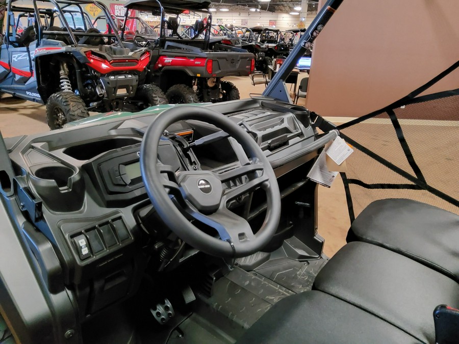 2023 Can-Am™ Defender DPS HD7