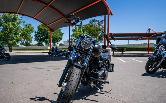 2015 Dyna Street Bob HD FXDB103 BLACK DENIM