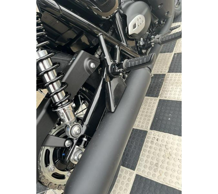 2024 Triumph Bonneville T120 Black Graphite/Matt Graphite