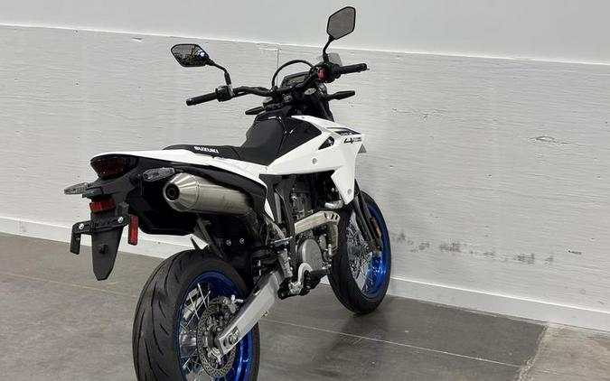 2025 Suzuki DR-Z4SMM5