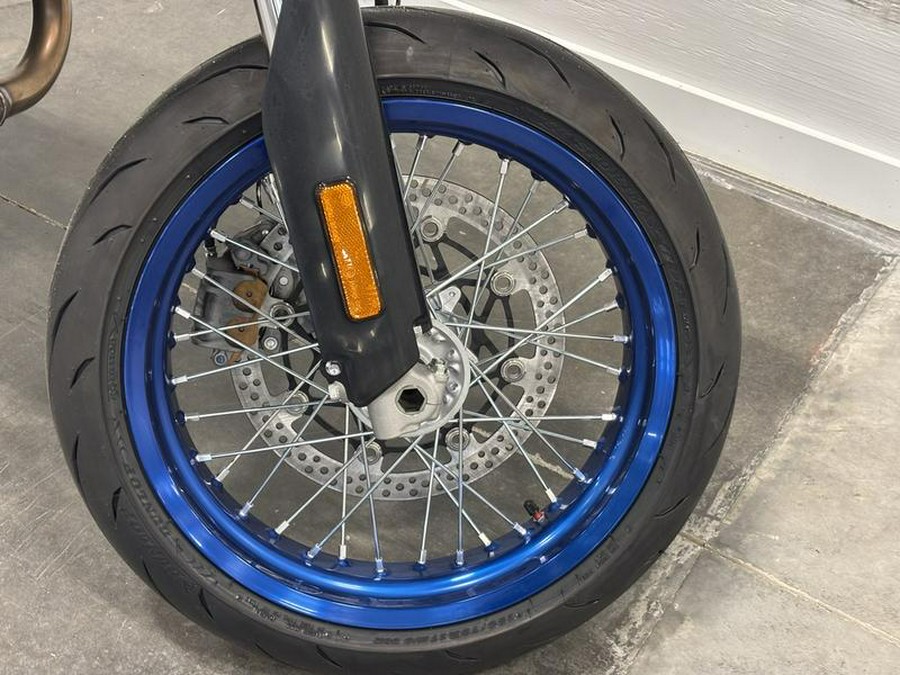 2025 Suzuki DR-Z4SMM5