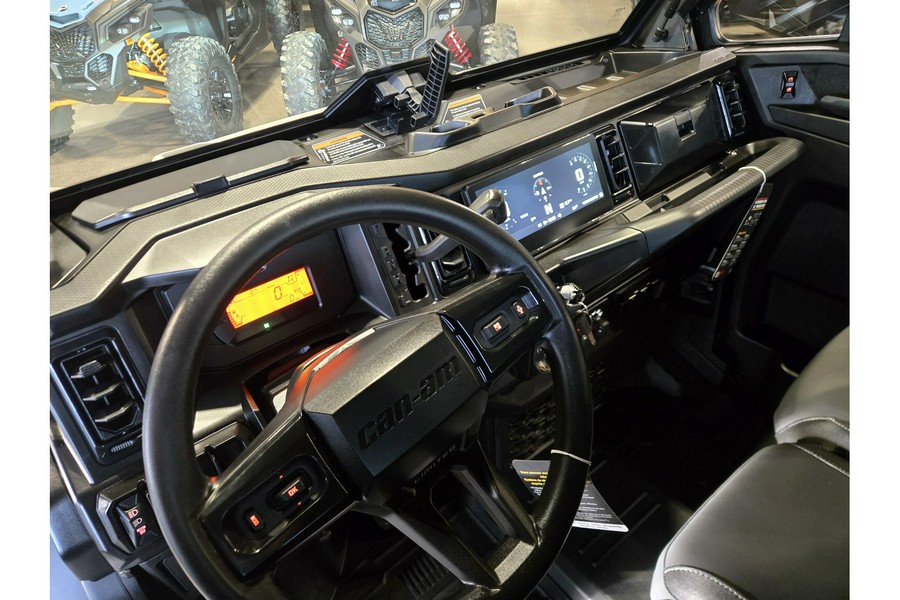 2026 Can-Am DEFENDER LIMITED HD11