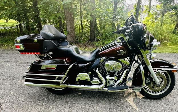 2011 Harley-Davidson® FLHTCU - Ultra Classic® Electra Glide®