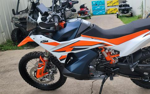 2023 KTM Adventure 890 R