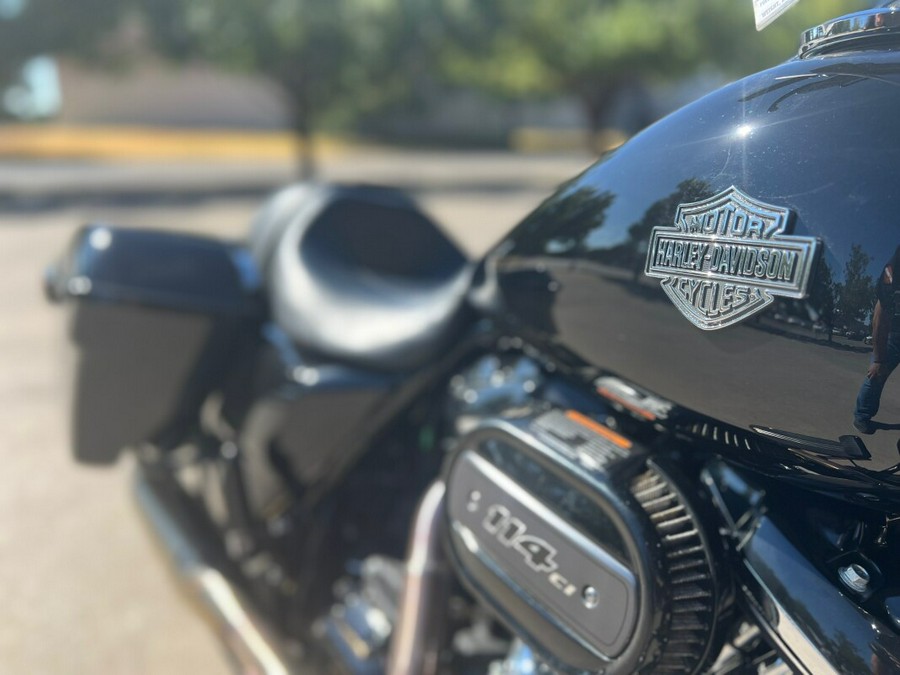 2023 Harley-Davidson® Road King® Special Black