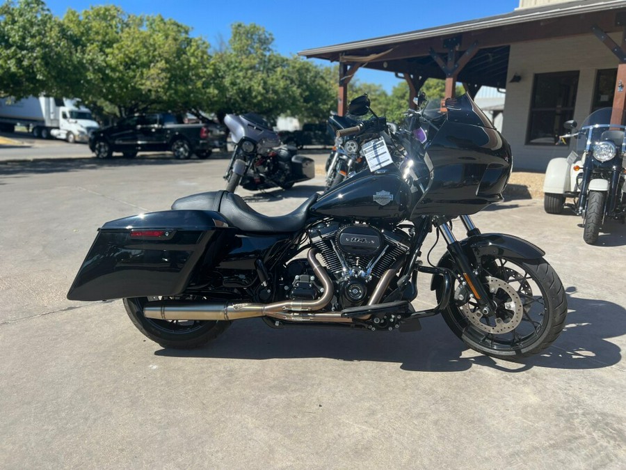 2023 Harley-Davidson® Road King® Special Black