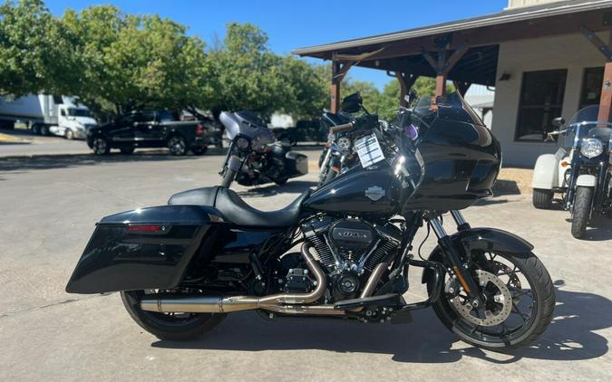 2023 Harley-Davidson® Road King® Special Black