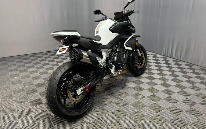2024 CFMOTO 800 NK