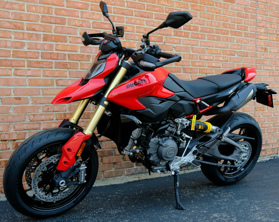2026 Ducati Hypermotard V2