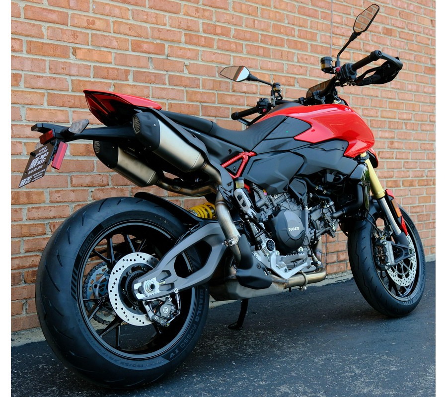2026 Ducati Hypermotard V2