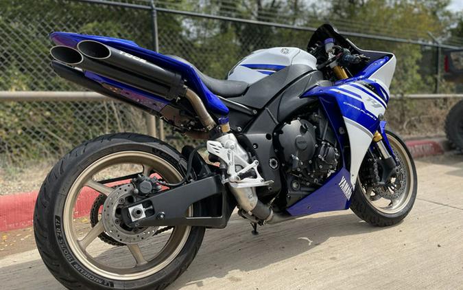 2014 Yamaha YZF R1