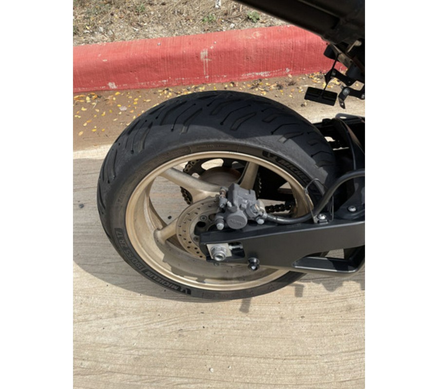 2014 Yamaha YZF R1