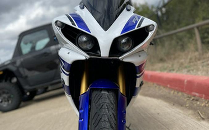 2014 Yamaha YZF R1