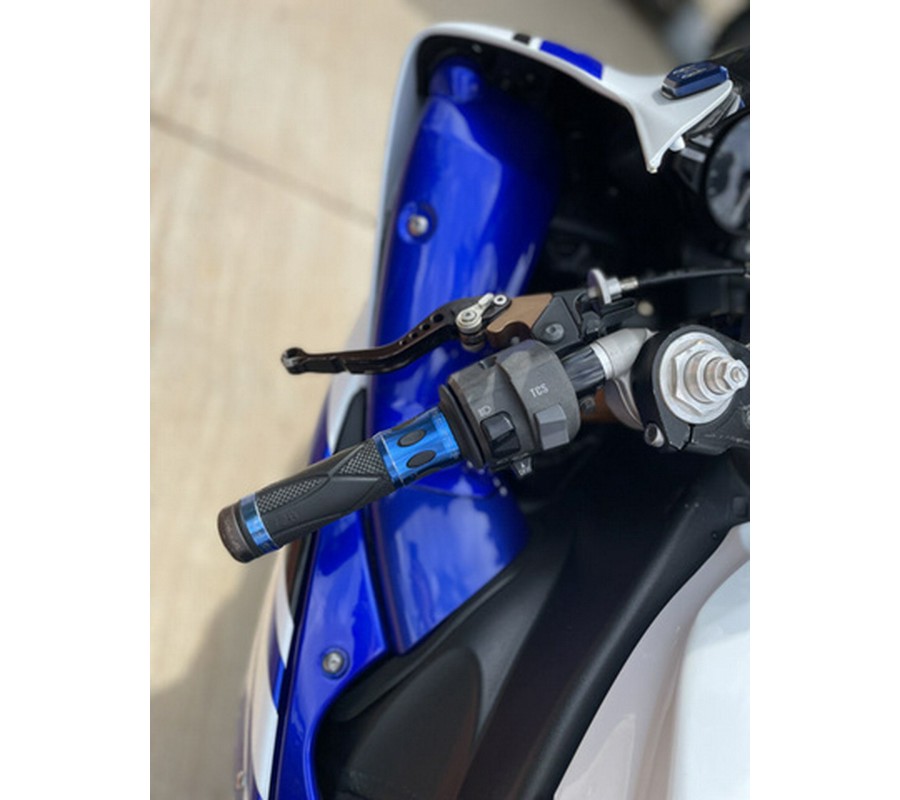 2014 Yamaha YZF R1
