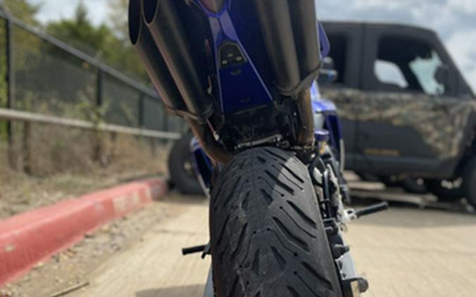 2014 Yamaha YZF R1