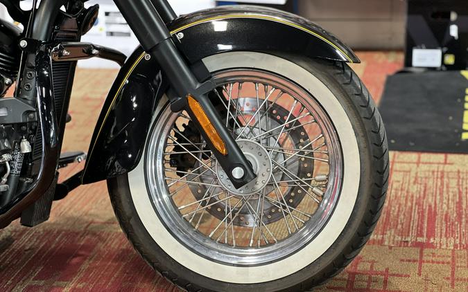 2023 Kawasaki Vulcan 900 Classic