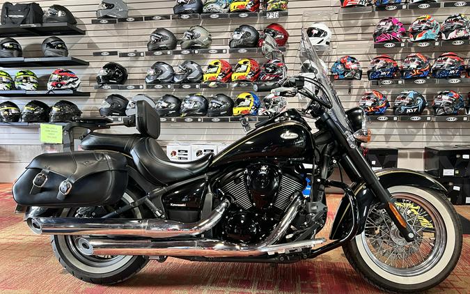 2023 Kawasaki Vulcan 900 Classic