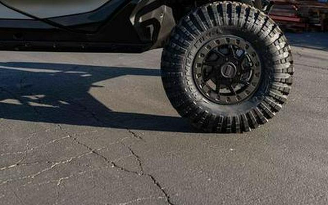 2027 Can-Am® Maverick R MAX X rc