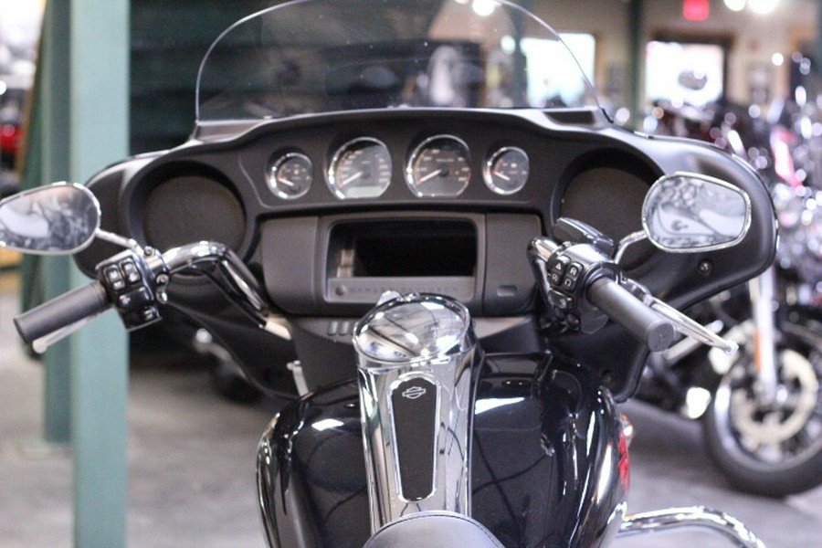 FLHT 2022 Electra Glide Standard