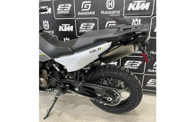 2024 Husqvarna Motorcycles Norden 901