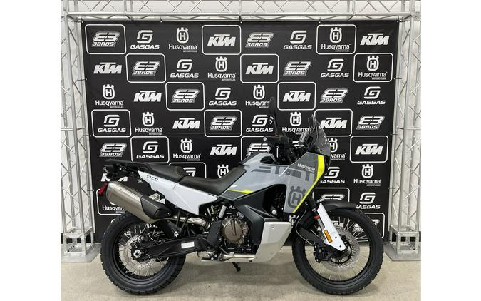 2024 Husqvarna Motorcycles Norden 901