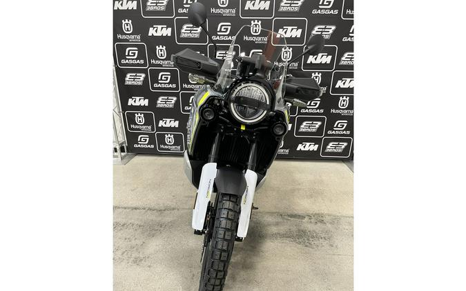 2024 Husqvarna Motorcycles Norden 901