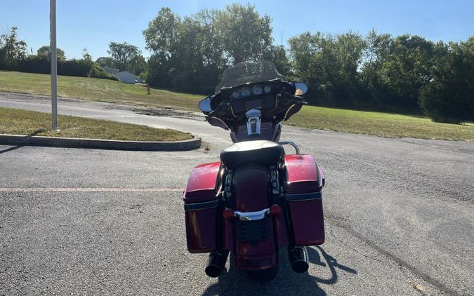 2016 Harley-Davidson® Street Glide® Special Velocity Red Sunglo