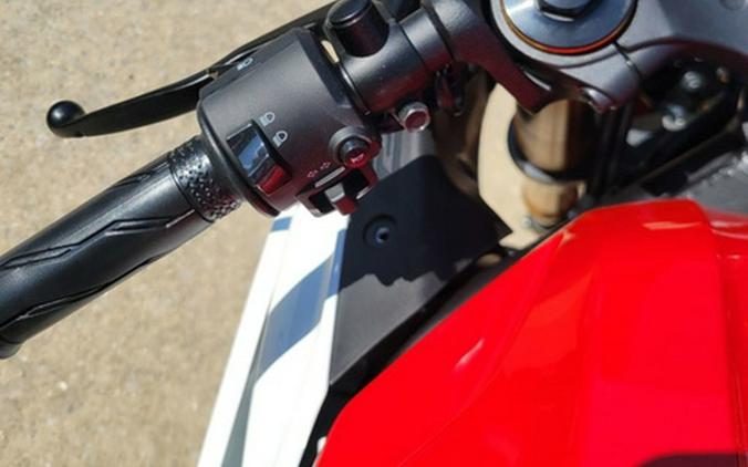 2026 Yamaha YZF-R3 70th Anniversary Edition