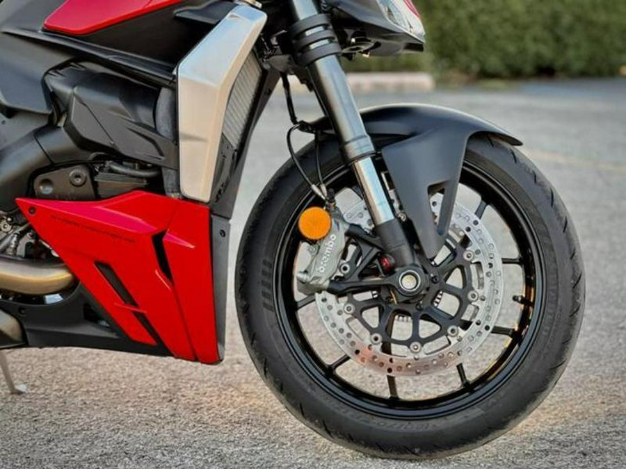 2023 Ducati Streetfighter V2