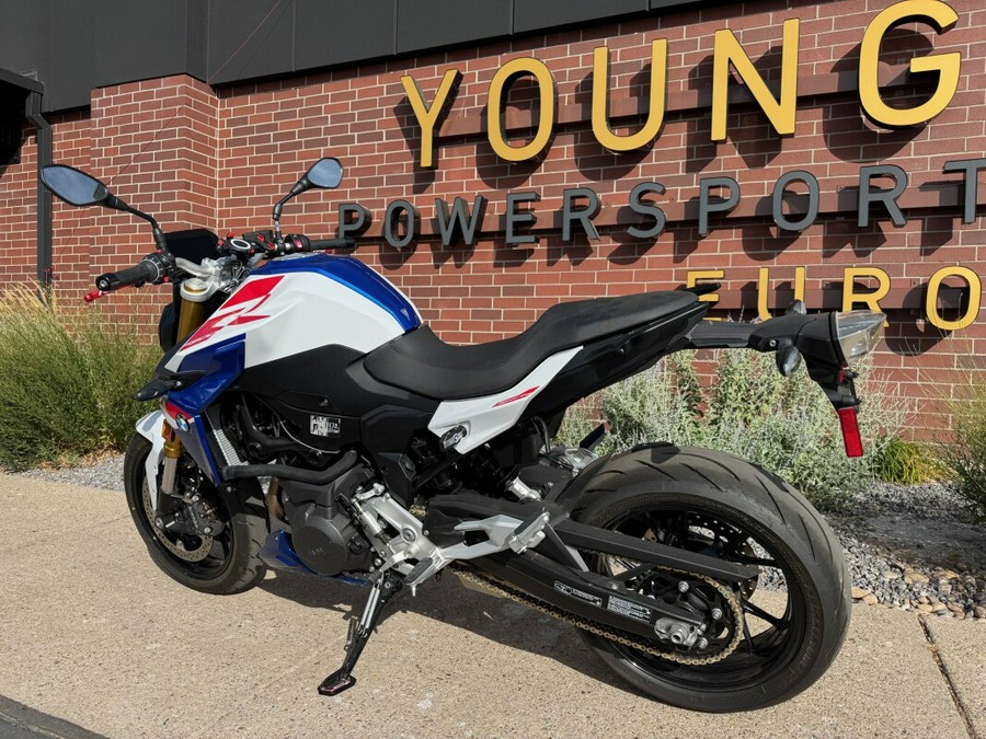 2024 BMW Motorrad F 900 R