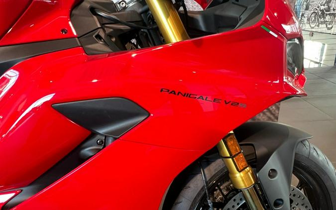 2026 Ducati Panigale V2 S