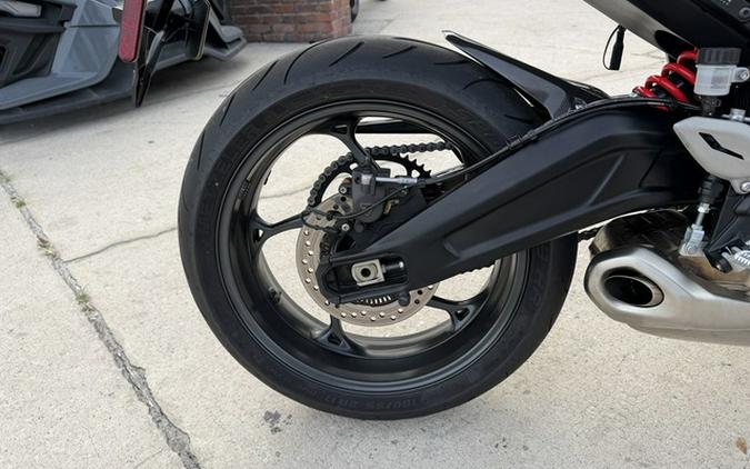 2026 Triumph Daytona 660 Aluminium Silver / Sapphire Black 660 Sapphire Black