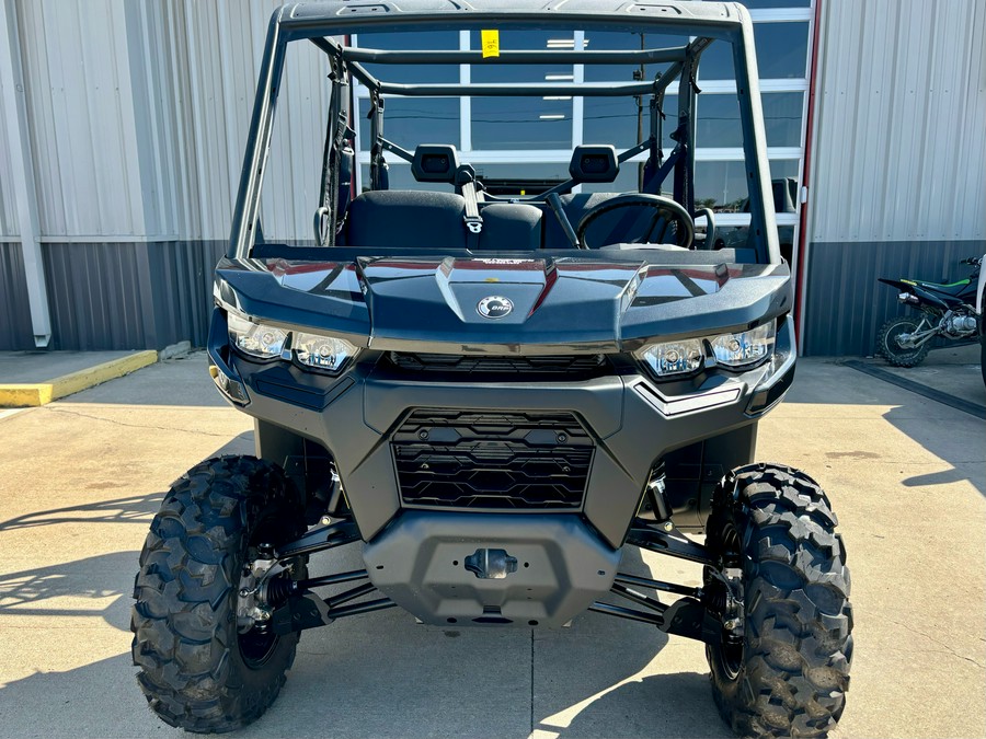 2025 Can-Am™ Defender MAX DPS HD10