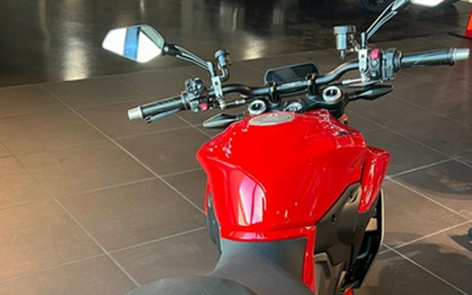 2026 Ducati Streetfighter V2