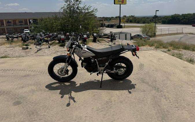 2027 Yamaha TW200