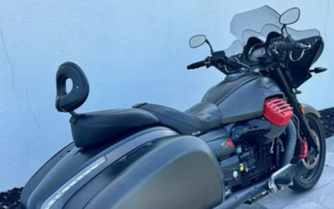 2017 Moto Guzzi MGX-21