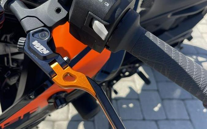 2022 KTM 890 Duke