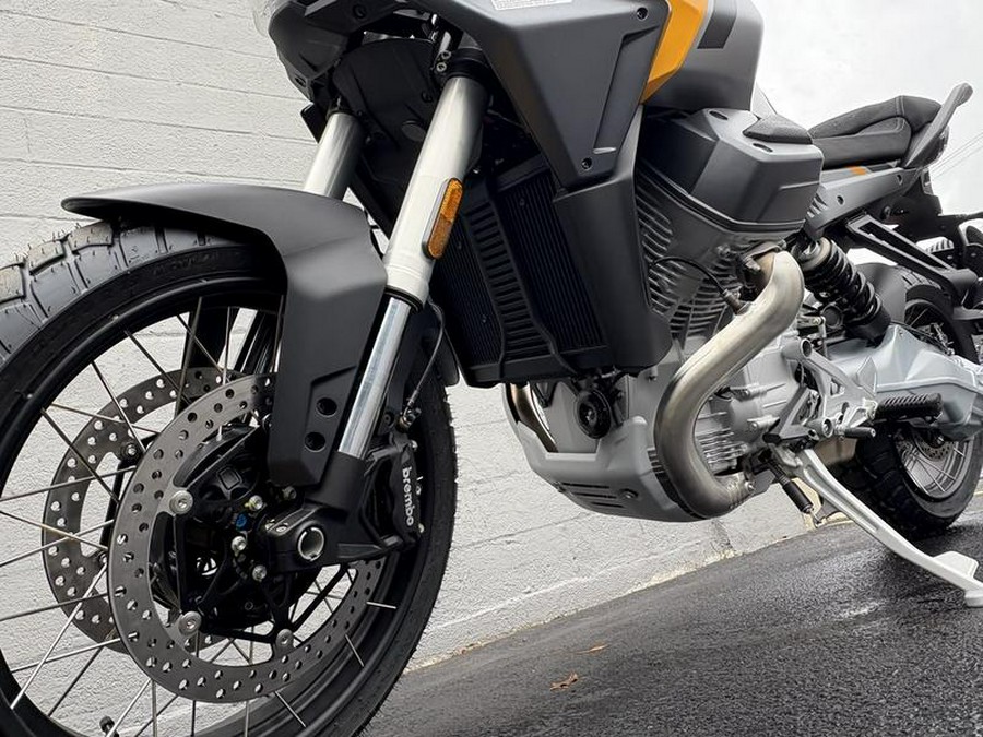 2025 Moto Guzzi Stelvio Base