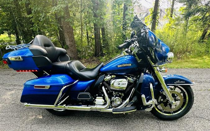 2017 Harley-Davidson® FLHTCU - Electra Glide® Ultra Classic®