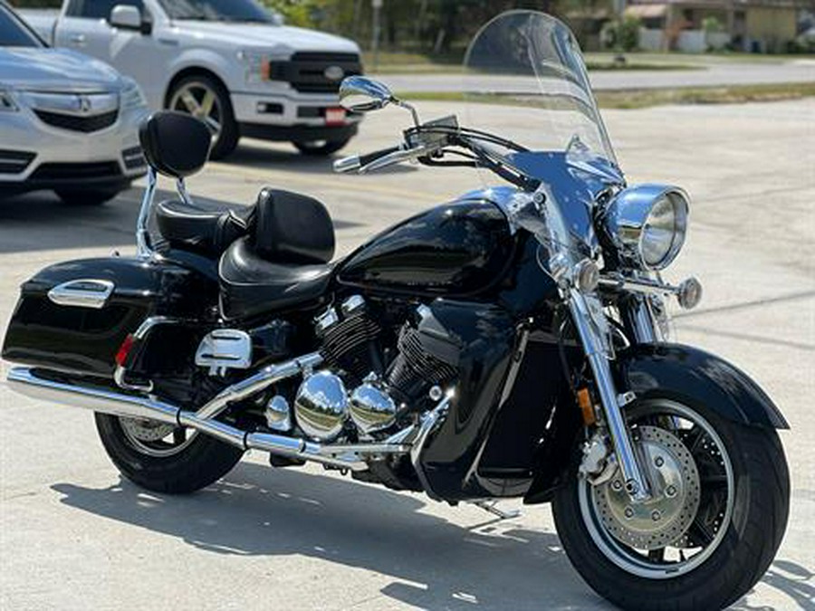 2006 Yamaha Royal Star® Midnight Tour Deluxe