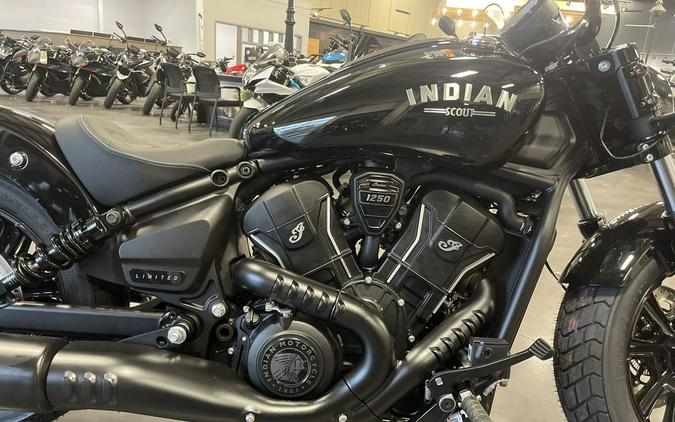 2025 Indian Motorcycle® Scout® Bobber Limited +Tech Black Smoke