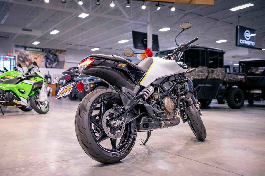 2024 Husqvarna® Vitpilen 401