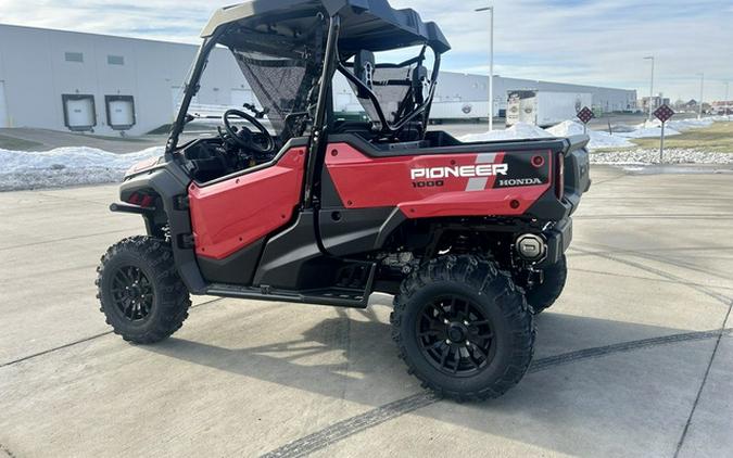 2025 Honda Pioneer 1000 Deluxe