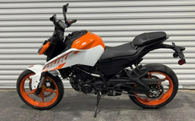 2024 KTM Duke 250