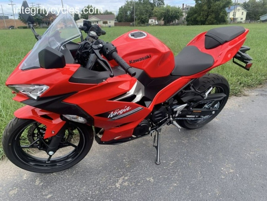 2021 Kawasaki Ninja® 400 ABS Passion Red